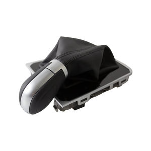 Poignée de changement de vitesse <span class=keywords><strong>automatique</strong></span> pour <span class=keywords><strong>voiture</strong></span>, vente chaude en usine, avec housse en cuir pour VW Passat B8, accessoires intérieurs automobiles - Product Image 4