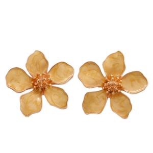 Boucles d'oreilles clous de style coréen, nouvelle mode, imitation rhodié, élégantes et haut de gamme, avec un design simple en acier inoxydable, unisexe - Product Image 5