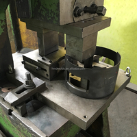 Matrice de poinçonnage progressive en acier métallique personnalisée, pièces de poinçonnage professionnelles pour la production d'anneaux de protection de bouteilles de gaz GPL