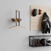 Support mural pour casque de moto, en bois et métal, avec cintre pour veste et organisateur de rangement pour équipement