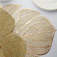 ELECDON Sets de table en vinyle en forme de feuille d'or, pour table de dîner, 6 pièces, lavables à la main, décoration pour mariage, anniversaire, fête (45x35cm)