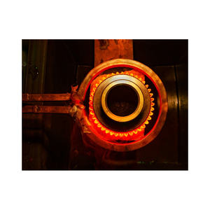 Équipement d'induction thermique de précision pour usage industriel, assurant des résultats uniformes et des performances thermiques contrôlées - Product Image 1