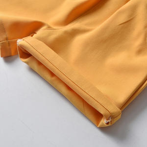 Ensemble 2 pièces chemise à manches courtes et salopette tendance pour garçons - Vêtements de boutique pour enfants - Costume de gentleman pour l'été - Product Image 4