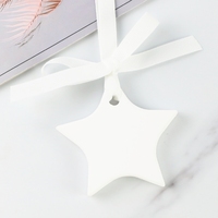 Vente en gros de désodorisant de voiture suspendu, plâtre aromatique en céramique parfumé, diffuseur d'huile essentielle de parfum de fleur en porcelaine