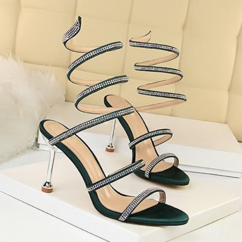 สีเขียว