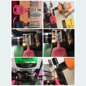Pince universelle rouge pour machine à tailler les clés Wangli – Fournitures de serrurerie - Product Image 1