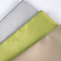 Tissu Sergé Taffetas Tissé en Gros 55% Polyester 45% Viscose Antistatique Léger Respirant Teint Matière de Doublure pour Jouets Garçons