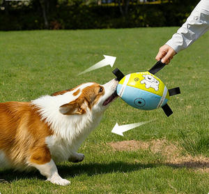 Jouets de rugby indestructibles pour chiens avec sangles de traction, jouets de football interactifs durables et résistants aux morsures pour les jeux de la corde. - Product Image 1