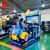 Machine de jeu vidéo de conduite automobile avec écran LCD 55 pouces, 5 circuits thématiques, station de combat de vitesse pour la course contre la montre, pour centres de divertissement familial (CDEF) et vente en gros