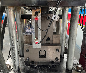 Mesin panduan C Lift rel kargo jalur produksi - Product Image 2