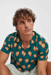 Camisa hawaiana verde de corte regular para hombre con estampados de Van Gogh con estampados en la cintura Imperio - Product Image 2