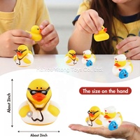 Canard en caoutchouc PVC personnalisé jouets de jeu d'eau pour enfants en vrac imprimé baignoire jouets de bain adapté aux tout-petits