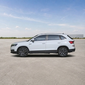 <span class=keywords><strong>Skoda</strong></span> Kamiq 2023, 1.5L Gasolina, SUV Compacto, Transmisión Automática, Tracción Delantera, Volante a la Izquierda, <span class=keywords><strong>Auto</strong></span> Usado con Asientos de Cuero Sintético y Pantalla Inteligente - Product Image 2