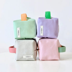 Vente en gros pochette porte-monnaie de haute qualité LOGO personnalisé trousse de maquillage carrée mini sac à cosmétiques coloré avec fermeture éclair - Product Image 1