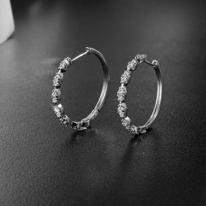 Orecchini a Cerchio Vintage a Forma di Occhio per Donne, Accessori Moda per Uso Quotidiano, Outfit Casual e Regalo - Product Image 6