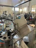 Pompe à piston de table pour machine de remplissage et de scellage automatique de dentifrice, de soins de la peau, de crème cosmétique et de produits ultrasoniques