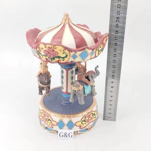 Cadeau d'anniversaire fille fille garçon enfants belle boîte à musique carrousel animal à remonter - Product Image 6