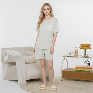 Conjunto de Pijamas de Verano EcoCosy con Ácido Hialurónico para Mujer y Hombre, Ropa de Dormir Transpirable con Tacto Fresco y Sujetador Incorporado - Product Image 1