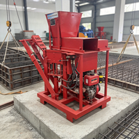 Machine de fabrication de briques semi-automatique à moteur diesel pour briqueterie de terrain, avec dispositif de moulage, fournie directement par l'usine