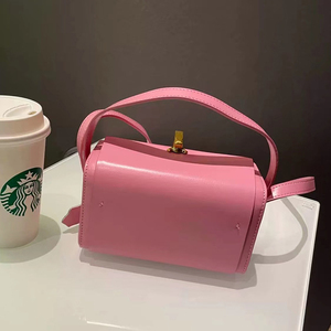 Sac à bandoulière personnalisé <span class=keywords><strong>Louis</strong></span> Levane Vintage Designer pour filles en cuir véritable, forme coussin, avec fermoir décoratif et fermeture auto-agrippante, 1-1,9L - Product Image 1