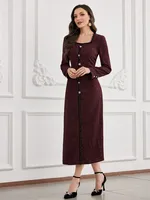 Fabricant OEM ODM sur mesure, robe maxi en tweed bordeaux pour femmes, col carré, manches longues, bordure tressée, soirée, hiver, commandes en gros