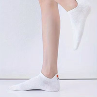 Chaussettes courtes blanches brodées de fleurs, en polyester doux et respirant, à coupe basse, pour l'école