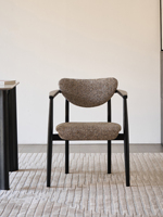 Chaise de salle à manger vintage française en bois massif avec revêtement en velours, design mi-siècle pour la maison, le bureau et l'hôtellerie, fauteuil avec dossier