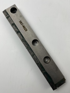 Plaque anti-usure pour fraiseuse 385-9196 235x36mm pour pièces de train de roulement Roadtec PM620 PM622 PM820 PM825 PM822 - Product Image 5