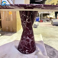 Table à manger ovale moderne en marbre rouge foncé poli avec base en colonne torsadée en spirale pour projet hôtelier et de restauration