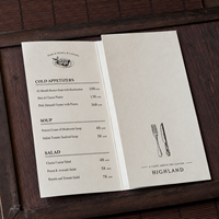 Menu de restaurant personnalisé en papier texturé plié, menu de luxe à deux volets pour restaurant gastronomique, steak, cuisine occidentale