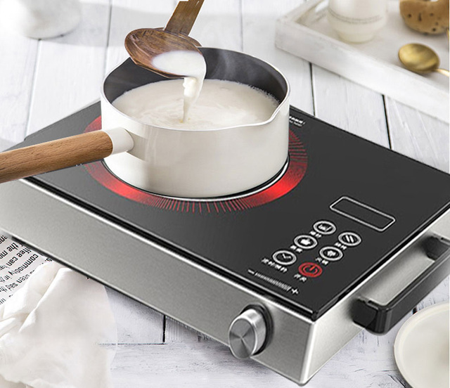 High Power Electric Infrared Induction Cooker Ceramic Hob Portable Electric Single burner Cooker for Household Use
