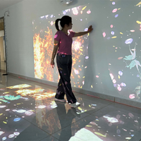 Mur interactif immersif de réalité virtuelle hors ligne avec zone tactile au sol, jeu VR excitant et palpitant pour parc d'attractions pour enfants en équipe