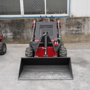 Мини-погрузчик Swift — гибкое поворотное управление и готовность к установке различных навесных устройств - Product Image 1