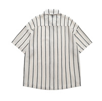 Camisa a rayas de manga corta informal para hombre de verano 2025, diseño de nicho coreano Simple con características huecas, camisetas bonitas de moda