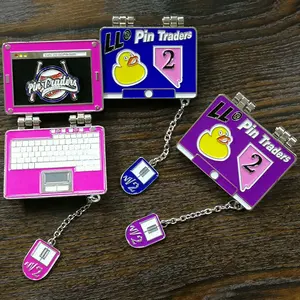 Nieuwe Custom Design Open Close Scharnier Pin Badge Sport Honkbal Zacht Email Trading Pins Met Ketting Voor Pin Handelaren