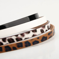 Ceinture pour femme personnalisable à imprimé léopard, style professionnel, polyvalente, minimaliste, avec boucle à ardillon dorée - Ultra-fine