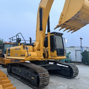 Excavadora Hidráulica Usada Komatsu PC300 de 30 Toneladas con Cucharón de Excavación y Componentes Principales del Motor - Product Image 2