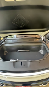 Auto Eléctrico 2023 Ri vian R1S Adventure de Cuatro Ruedas - Product Image 3