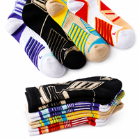 Chaussettes de sport de basketball personnalisées, épaisses et rembourrées, mi-mollet, respirantes, anti-humidité, antidérapantes pour la course et l'entraînement, vente en gros