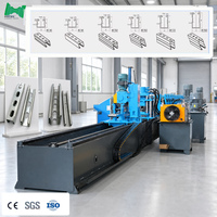Machine intelligente de fabrication de structures de panneaux solaires pour une production efficace de cadres de montage solaire