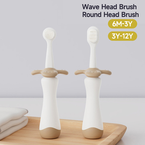 Brosse à dents pour bébé 2 en 1 avec nettoyeur de langue, poignée en silicone antidérapante, directement de l'usine - Product Image 6