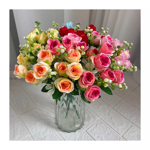 Vente <span class=keywords><strong>en</strong></span> gros de fleurs artificielles à <span class=keywords><strong>maçonnerie</strong></span> printanière à 5 griffes <span class=keywords><strong>Rose</strong></span> bon marché pour les occasions de Noël et de <span class=keywords><strong>la</strong></span> Saint-Valentin - Product Image 3