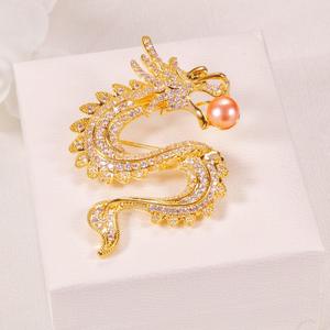 เข็มกลัดชุดสูทผู้ชายลายมังกรจีนประดับเพชรและมุกน้ำจืด สำหรับงานแต่งงาน เข็มกลัดเสื้อแจ็คเก็ต งานประณีต - Product Image 4