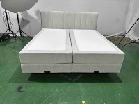 Base de lit moderne réglable capitonnée en velours/lin avec sommier à ressorts métalliques/bois/à poches/en mousse