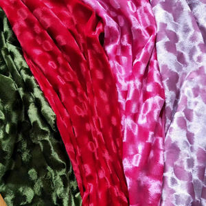 Henry New Ice Flower Velvet Diamond Velvet Poliéster Amoníaco Tejido de terciopelo tejido elástico para decoración de ropa - Product Image 1