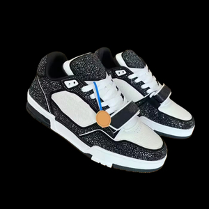 Venta al por mayor de fábrica, zapatillas de diseñador de lujo de la mejor calidad, zapatos casuales de moda para hombre y mujer, zapatos deportivos de lujo para correr, caminar y hacer deporte. - Product Image 1