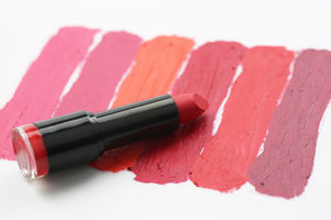 ¡Novedad de 2025! Lápiz labial mate sólido sin marca nutritivo de larga duración, crema vegana sin cruetly, lápiz labial multicolor - Product Image 5