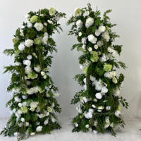 Piliers de fleurs artificielles : Rose blanche et Hortensia vert – Décoration florale sur pied pour arche de mariage et événements