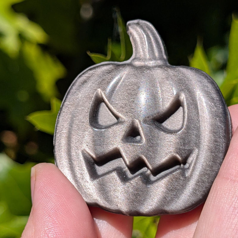 ซิลเวอรี่ ออบซิเดียน