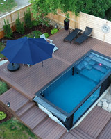 Piscine en conteneur d'expédition avec structure en acier durable et imperméable, installation facile, piscine familiale extérieure à vendre